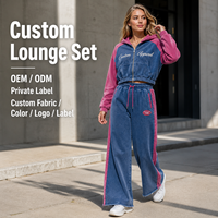 Conjunto de Dos Piezas ODM para Mujer, Top Corto de Algodón Lavado con Paneles de Color en Contraste, Pantalones Deportivos Anchos con Cierre y Bordado Gráfico