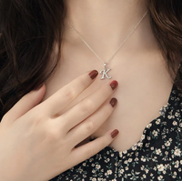 Ensemble de bijoux en acier inoxydable personnalisé avec initiales, collier, bracelet, boucles d'oreilles et bague en alphabet cursif pour femmes, ensemble cadeau de 4 pièces