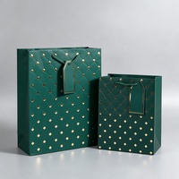 Bolsa de Papel para Regalo de Perfume y Joyería Premium al por Mayor, Bolsa de Papel de Compras de Lujo con Estampado en Dorado y Negro con Etiqueta Colgante