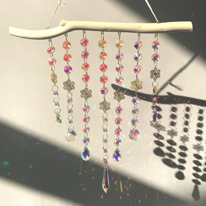 Natural Driftwood Handmade AB Color Glass Bead Suncatcher Metal Flower Charms Love Theme Holiday Gift Home Window Hanging Decor