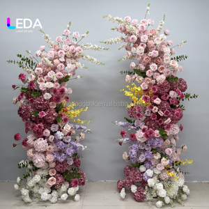 Arreglo Floral para Boda LEDA, Ramo de Rosas Borgoña de Seda, Flores Artificiales Rojas - Product Image 1