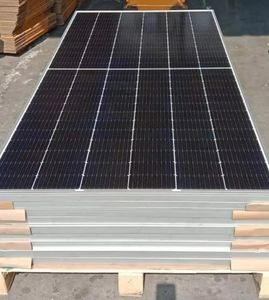 A Grade Jinko HJT 540W 550W 590W 595W 600W 650W 655W Mono Panel solar con garantía de fábrica - Product Image 3