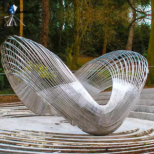 Sculpture d'anneau céleste - Grande main en acier inoxydable perforée, forgée à la main/découpée au laser, surface polie miroir, modèle minimaliste moderne - Product Image 6