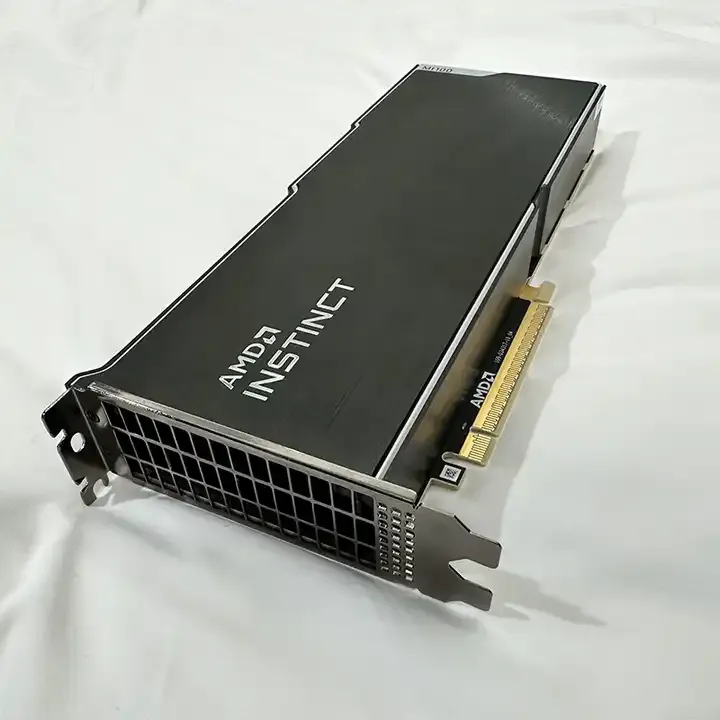 AMD Radeon VII Instinct MI50 16GB / MI100 32GB グラフィックボード