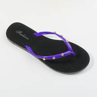 Tongs légères en PVC pour femmes respirantes imperméables à bout ouvert conception anti-glissante sandale en plastique pour la maison en plein air été
