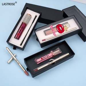 Kit de Brillo Labial y Delineador de Labios 2 en 1 Negro Dorado, Resistente al Agua, de Larga Duración y Alta Pigmentación - Product Image 4