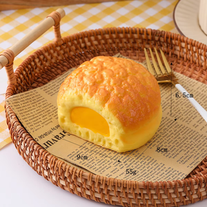 Jouet anti-stress souple et moelleux en PU à rebond lent, modèle de pain ananas en pâte feuilletée, imitation alimentaire, pour tous les âges - Product Image 5