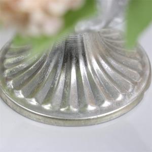European-style Retro <strong>White</strong> Metal Flowerpot Iron Flower Vases Wedding Banquet Table Flower Vases <strong>Candlesticks</strong> - Product Image 6