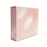 Boîtes d'emballage personnalisées en carton rigide de qualité supérieure, avec logo magnétique rose, pour chaussettes et écharpes