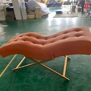 En stock, lit de salon pour cils, doux et confortable, avec support métallique incurvé couleur or, revêtement en velours, pour soins de beauté et <span class=keywords><strong>spa</strong></span> personnel - Product Image 1