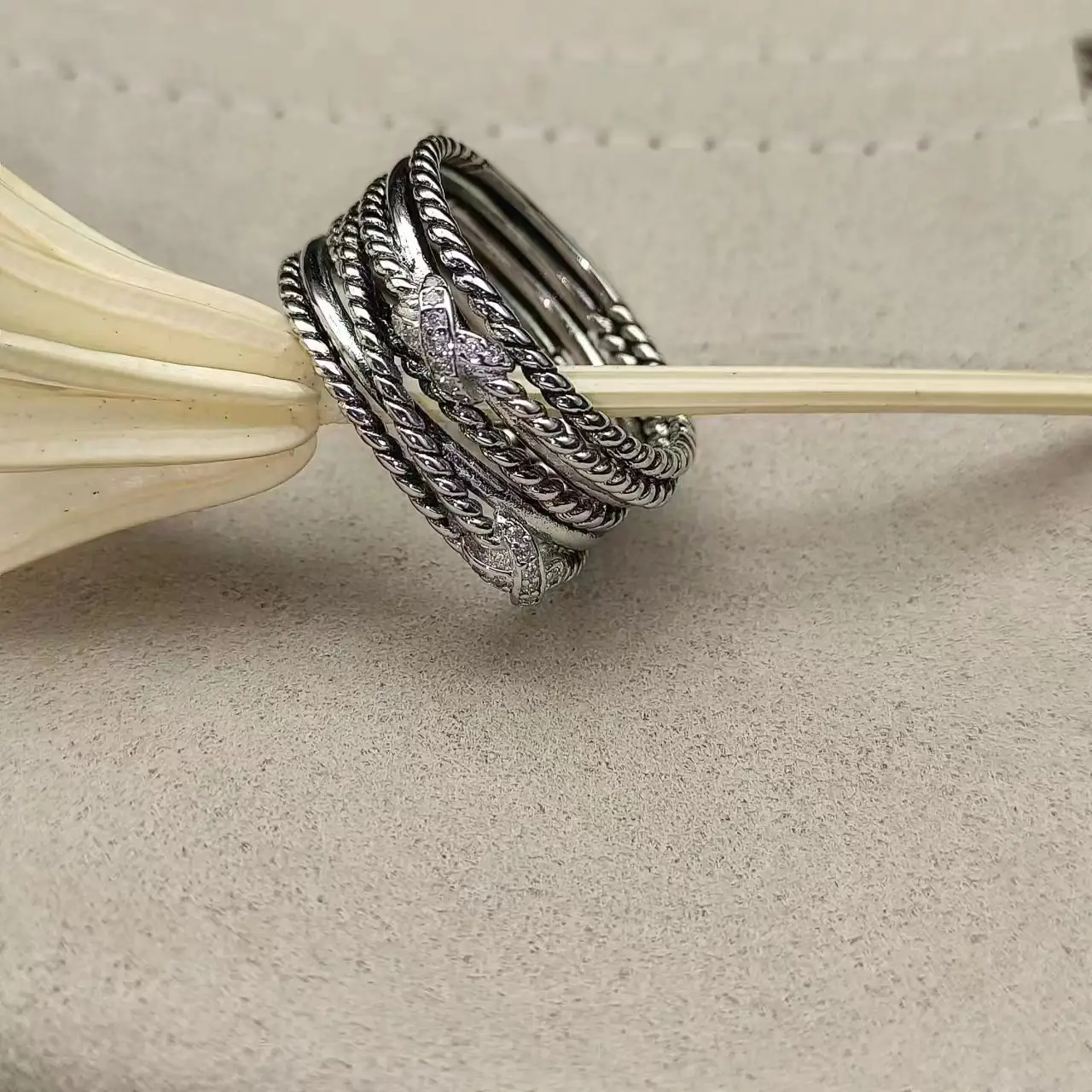 Elmas moda ünlü yüzükler ile halat Crossover kablo halkası pirinç