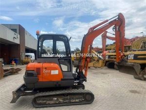 Excavatrice sur chenilles Hitachi ZX35 de 3 tonnes d'occasion, moteur haute performance, 100% d'origine japonaise, certifiée d'occasion - Product Image 4