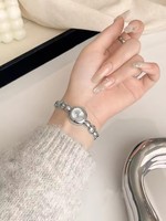 Reloj GEDI-62055 Romántico, Moderno, de Alta Gama, Exquisito y Lujoso, Regalo de San Valentín o Cumpleaños para Mujer, Pulsera con Esfera Redonda Mini en Tono Dorado