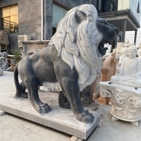 Sculptures d'animaux en pierre naturelle, statues de lions en marbre, fabriquées sur mesure par NORTON pour les jardins, les parcs, les zoos et les espaces publics.