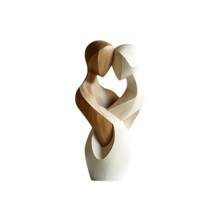 Statue de couple gravée en bois massif 2D, élégante et écologique - Décoration moderne pour salon, chambre ou bureau - Product Image 1