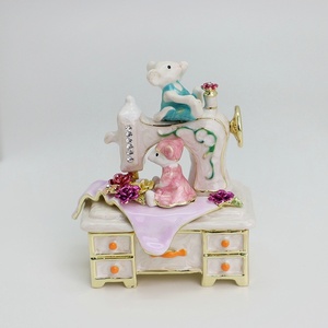 SHINNYGIFTS Modern Metal Jewelry &amp; Trinket <strong>Box</strong> Hand-Painted Easter Mouse Enameled <strong>Sewing</strong> Machine Home Decor Collectible - Product Image 6