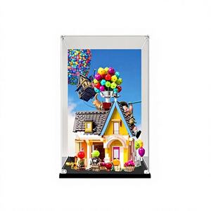 Flying House <span class=keywords><strong>Tour</strong></span> 43217 Ensemble de blocs avec boîte de présentation en plastique et couvercle anti-poussière fait main - Product Image 1