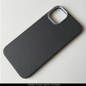Buen <span class=keywords><strong>precio</strong></span>, alta calidad, totalmente cubierto, patrón de fibra de carbono magnético, funda de teléfono de cuero PU para <span class=keywords><strong>iPhone</strong></span> 16 15 14 <span class=keywords><strong>13</strong></span> <span class=keywords><strong>pro</strong></span> <span class=keywords><strong>Max</strong></span> - Product Image 5