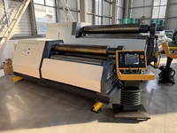 Machine à rouler à quatre rouleaux W12-12X1500, machine à rouler à quatre rouleaux CNC avancée pour l'industrie de la formage des métaux.