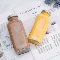 Vente en gros d'usine, bouteilles de boisson au yaourt carrées de 250 ml, 350 ml, 500 ml, bouteilles en verre pour café, vin de riz, jus de poire, thé au lait, boissons