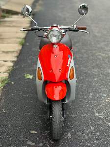 <span class=keywords><strong>Scooter</strong></span> à essence miniature d'origine japonaise <span class=keywords><strong>Suzuki</strong></span> 50cc 4 temps EFI, deux tons, style vintage, cyclomoteur à faible consommation de carburant, moto de ville - Product Image 2