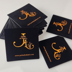 Invitaciones de Boda de Terciopelo Personalizadas con Impresión en Dorado, Sobres de Terciopelo con Acabado Brillante Autoadhesivo, Etiquetas de Embalaje Elegantes - Product Image 3