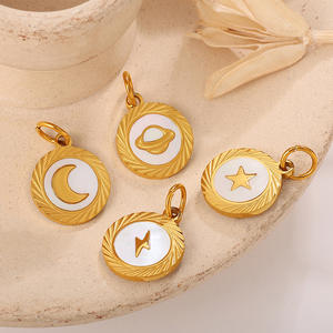 Ciondoli in Acciaio Inox Placcato Oro 18K con Madreperla, Pendenti a Forma di Farfalla, Stella, <span class=keywords><strong>Sole</strong></span>, Cuore, Luna e Croce - Product Image 3