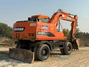 Excavatrice sur pneus d'occasion Doosan DX150w-9c, marque Doosan, modèle DX150w DH150W, 15 tonnes, pour projets de réparation routière - Product Image 2