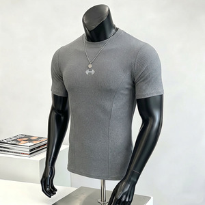 เสื้อยืดผู้ชายแบบรัดรูป 180 กรัม ผ้าถักแบบริบ แห้งเร็ว ทรงเข้ารูป แขนสั้น เสื้อกีฬา เสื้อยืดออกกำลังกาย เสื้อสำหรับฝึกซ้อม - Product Image 1