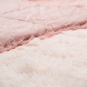 Couette en microfibre respirante ultra-douce pour la peau Ensembles de couettes de lit <span class=keywords><strong>boule</strong></span> de fourrure Literie de luxe - Product Image 4
