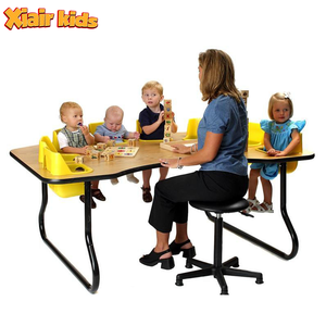 Mesa de Comedor Montessori de Madera para Ocho Niños Pequeños con Cinturón de Seguridad para Guardería y Cuidado Infantil - Product Image 1