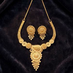 Juego de Joyería de Diseño Tradicional Chapado en Oro de 14K, 18K, 24K al por Mayor, Conjunto de Collares Cortos de Latón, Joyería de Moda, Oro Joyería - Product Image 1