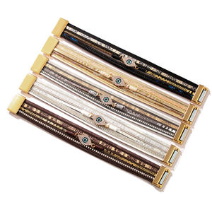 สร้อยข้อมือหนังหลายชั้นสไตล์โบฮีเมียน ลดราคาสุดฮอต พร้อมตัวล็อกแม่เหล็กโลหะ ประดับคริสตัลรูปตาปีศาจ - Product Image 3