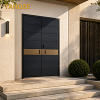 Porte d'entrée de luxe en acier, finition bois noir veiné avec bande bronze antique, double battant, serrure intelligente à clavier pour villa haut de gamme