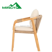 Vente en gros d'ensemble de chaises de salle à manger de style bohème moderne pour l'extérieur chaise en rotin et bois de teck pour la cour, chaises de table de bistro confortables