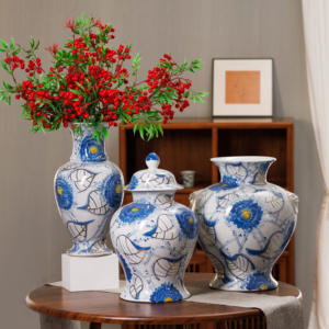 Jarrón de Porcelana Ecológico Hecho a Mano con Diseño Art Deco, Patrón de Flores Azules y Blancas, para Decoración del Hogar - Product Image 1
