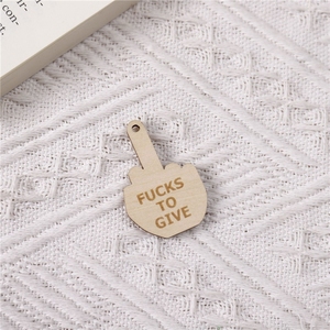 Personalizzazione Gratuita, Grande Decorazione in Legno <span class=keywords><strong>a</strong></span> Forma di Dito Medio, Regalo Scherzoso, Il Dito Medio non Serve <span class=keywords><strong>a</strong></span> Niente - Product Image 3