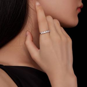 工場卸売Dカラー0.8カラットモアッサナイトハーフエタニティリング925スターリングシルバーモアッサナイトプロミスリング女性用 - Product Image 5