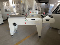 Machine de scellage semi-automatique à barre en L DFQC450 & DSA4525 pour film plastique et machine d'emballage sous film rétractable pour l'emballage de boîtes de cosmétiques