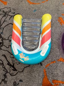 <span class=keywords><strong>INTEX</strong></span> 58172 SURF'S up RIDERS <span class=keywords><strong>Piscine</strong></span> pour enfants Flotteur <span class=keywords><strong>Piscine</strong></span> <span class=keywords><strong>Gonflable</strong></span> Bodyboard <span class=keywords><strong>Piscine</strong></span> <span class=keywords><strong>Gonflable</strong></span> Chaise Longue pour Enfants - Product Image 2