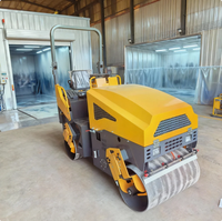 Machines de construction 1 tonne 2 tonnes 3 tonnes 4 tonnes 5 tonnes 6 tonnes 8 tonnes Rouleau compresseur à double tambour simple Rouleau compacteur entièrement hydraulique