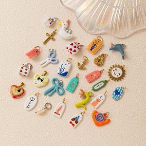 รวมบทกวีเรื่อง<span class=keywords><strong>บ้าน</strong></span>หลังเล็ก |   จี้สแตนเลสชุบทอง 18K PVD ลายวาดมือ รูปบ้าน สัตว์เลี้ยง และชีวิตประจำวัน สำหรับทำเครื่องประดับ - Product Image 4