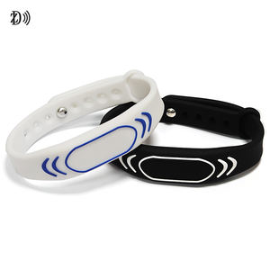 Bracelet RFID en silicone souple, taille bébé, avec logo couleur personnalisé, NFC NTAG 213, pour événements et identification (vente en gros) - Product Image 1