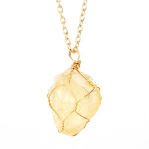 Doğal ham taş kolye el yapımı tel sarılmış sitrin kristal taş düzensiz şekil florit altın alaşım zincir çiftler hediye - Product Image 1