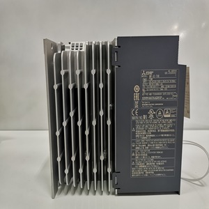Amplificateur servo AC Mitsubishi Electric MR-JE-70B 3Ph200-240V 50/60Hz pour servomoteurs fabriqués en Chine - Product Image 3