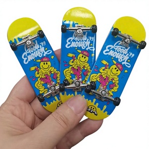 Wholesale Fingerboard Deck 32mm 34mm Canadian Maple 5 Ply <b>Mini</b> Fingerboard Durable Professional Custom - Product Image 2