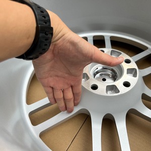 ล้อแม็กซ์ทรงสปอร์ตขอบลึก 17 นิ้ว 5*100 ผลิตจากโรงงานด้วยวิธี Flow Form Casting สำหรับรถยนต์โตโยต้า โคโรลล่า และฮอนด้า ซีวิค - Product Image 5