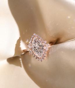 Anillo de Diamante Cultivado en Laboratorio con Corte Marquesa Brillante de Lujo, Certificado IGI, Brillo Radiante, Regalo Perfecto para Ocasiones Especiales, Propuesta de Matrimonio - Product Image 1