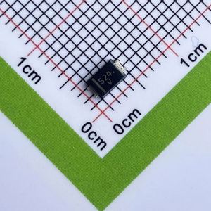new & original SM240AF SMA-FL Diodes Schottky Diodes 2A 500mV 40V - Product Image 1