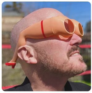 Lunettes fantaisie en plastique en forme de jambes et de fesses pour Halloween – Cadeaux amusants et accessoires de fête - Product Image 1